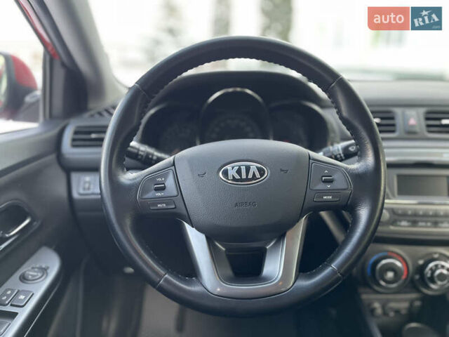 Червоний Кіа Ріо, об'ємом двигуна 1.6 л та пробігом 113 тис. км за 9500 $, фото 39 на Automoto.ua