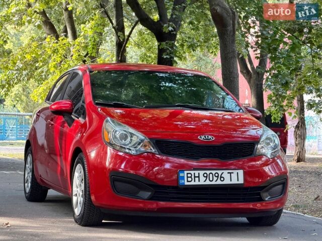 Красный Киа Рио, объемом двигателя 1.59 л и пробегом 223 тыс. км за 6999 $, фото 1 на Automoto.ua