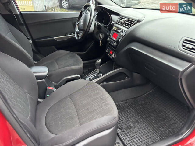 Красный Киа Рио, объемом двигателя 1.59 л и пробегом 35 тыс. км за 9999 $, фото 15 на Automoto.ua