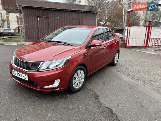 Красный Киа Рио, объемом двигателя 1.59 л и пробегом 35 тыс. км за 9999 $, фото 5 на Automoto.ua