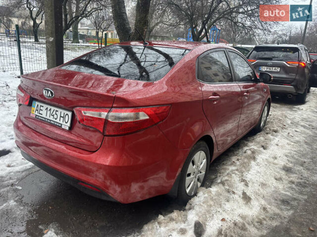 Красный Киа Рио, объемом двигателя 1.59 л и пробегом 35 тыс. км за 9999 $, фото 3 на Automoto.ua