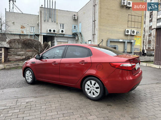 Красный Киа Рио, объемом двигателя 1.59 л и пробегом 35 тыс. км за 9999 $, фото 12 на Automoto.ua