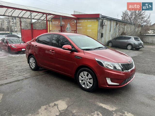 Красный Киа Рио, объемом двигателя 1.59 л и пробегом 35 тыс. км за 10800 $, фото 24 на Automoto.ua