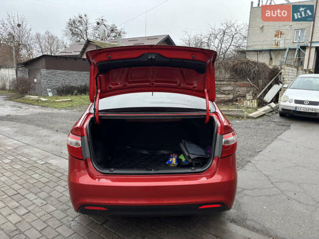 Красный Киа Рио, объемом двигателя 1.59 л и пробегом 35 тыс. км за 9999 $, фото 12 на Automoto.ua
