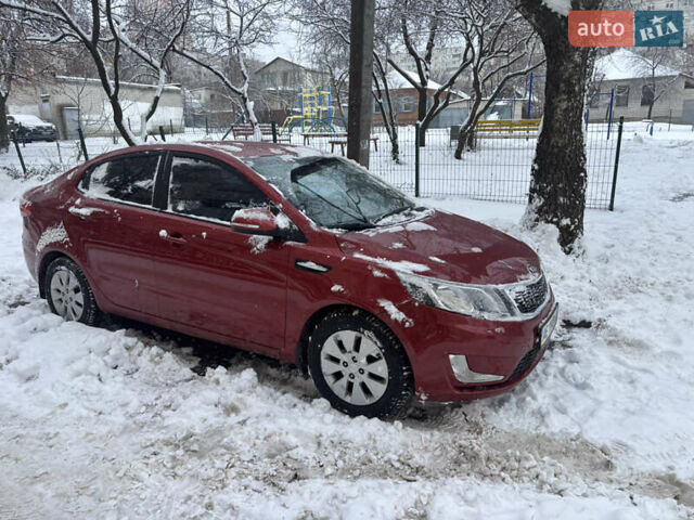 Червоний Кіа Ріо, об'ємом двигуна 1.59 л та пробігом 35 тис. км за 9999 $, фото 6 на Automoto.ua