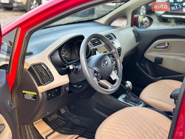 Красный Киа Рио, объемом двигателя 1.6 л и пробегом 75 тыс. км за 7800 $, фото 6 на Automoto.ua