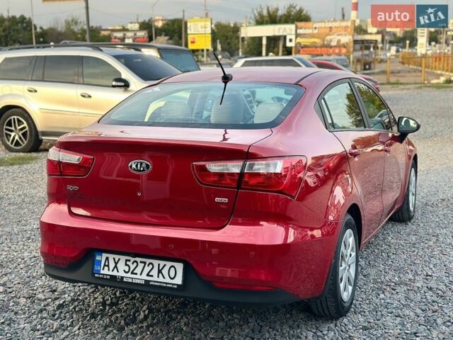 Красный Киа Рио, объемом двигателя 1.6 л и пробегом 75 тыс. км за 7800 $, фото 2 на Automoto.ua