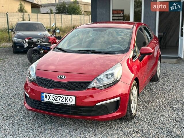 Красный Киа Рио, объемом двигателя 1.6 л и пробегом 75 тыс. км за 7800 $, фото 4 на Automoto.ua