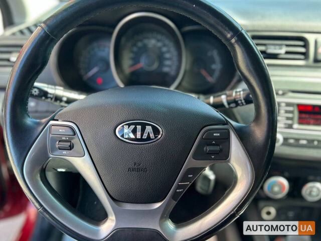 Красный Киа Рио, объемом двигателя 1.4 л и пробегом 35 тыс. км за 12800 $, фото 9 на Automoto.ua