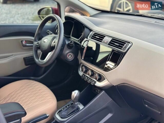Красный Киа Рио, объемом двигателя 1.6 л и пробегом 75 тыс. км за 7800 $, фото 8 на Automoto.ua