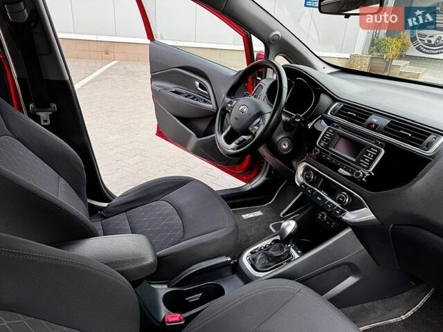 Червоний Кіа Ріо, об'ємом двигуна 1.4 л та пробігом 84 тис. км за 12900 $, фото 31 на Automoto.ua
