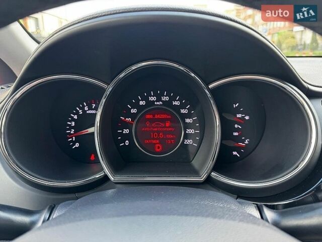 Червоний Кіа Ріо, об'ємом двигуна 1.4 л та пробігом 84 тис. км за 12900 $, фото 16 на Automoto.ua