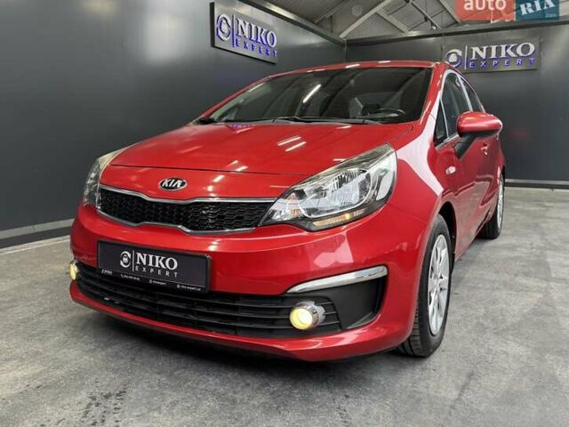 Красный Киа Рио, объемом двигателя 1.4 л и пробегом 75 тыс. км за 12000 $, фото 3 на Automoto.ua