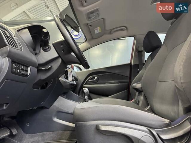 Красный Киа Рио, объемом двигателя 1.4 л и пробегом 75 тыс. км за 12000 $, фото 33 на Automoto.ua