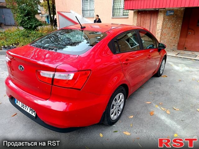Красный Киа Рио, объемом двигателя 1.6 л и пробегом 90 тыс. км за 10900 $, фото 2 на Automoto.ua
