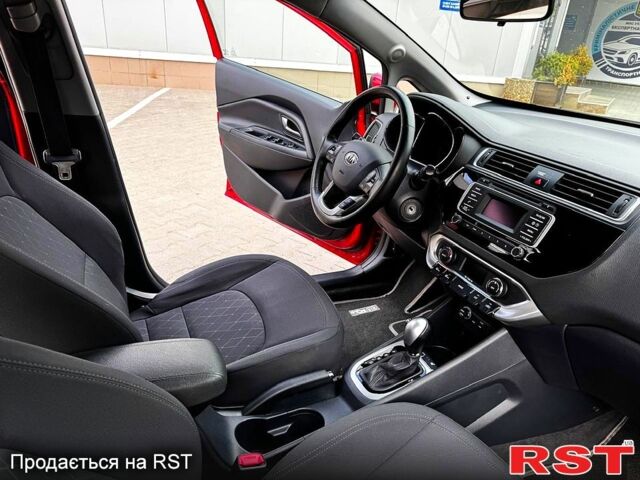 Красный Киа Рио, объемом двигателя 1.4 л и пробегом 84 тыс. км за 13200 $, фото 12 на Automoto.ua