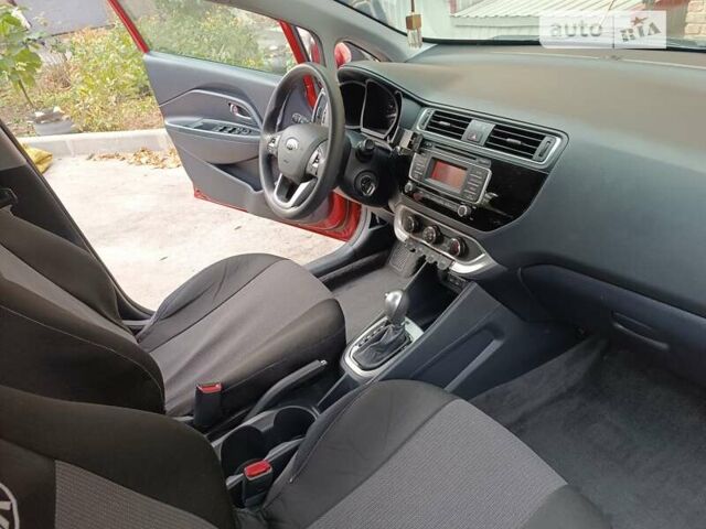 Красный Киа Рио, объемом двигателя 1.59 л и пробегом 85 тыс. км за 9950 $, фото 14 на Automoto.ua