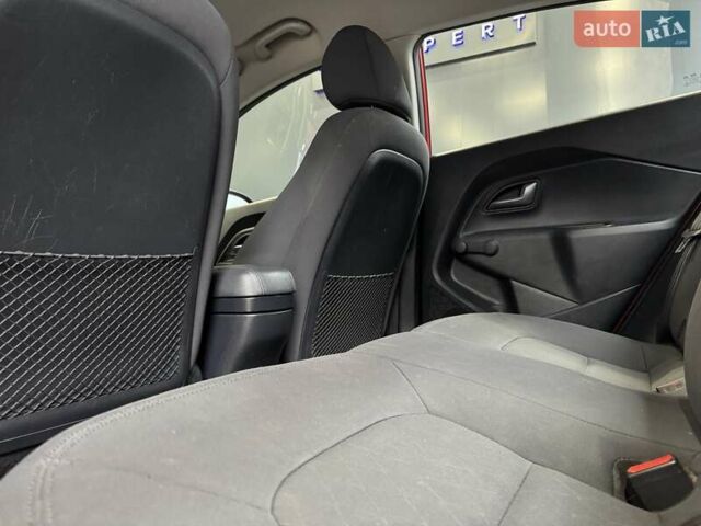 Красный Киа Рио, объемом двигателя 1.4 л и пробегом 75 тыс. км за 12000 $, фото 43 на Automoto.ua
