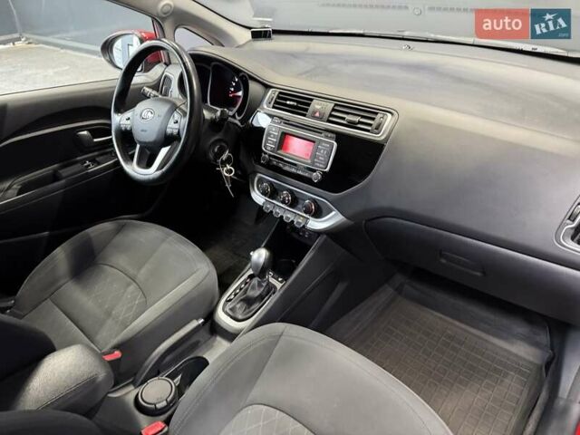 Красный Киа Рио, объемом двигателя 1.4 л и пробегом 75 тыс. км за 12000 $, фото 35 на Automoto.ua