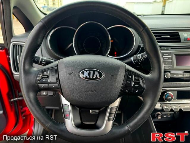Красный Киа Рио, объемом двигателя 1.4 л и пробегом 84 тыс. км за 13200 $, фото 7 на Automoto.ua
