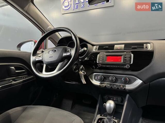 Красный Киа Рио, объемом двигателя 1.4 л и пробегом 75 тыс. км за 12000 $, фото 39 на Automoto.ua