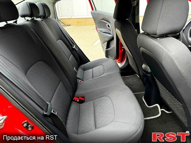 Красный Киа Рио, объемом двигателя 1.4 л и пробегом 84 тыс. км за 13200 $, фото 11 на Automoto.ua