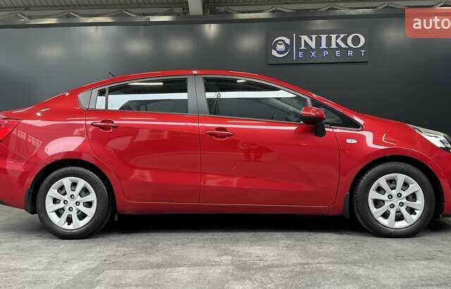 Красный Киа Рио, объемом двигателя 1.4 л и пробегом 75 тыс. км за 12000 $, фото 24 на Automoto.ua