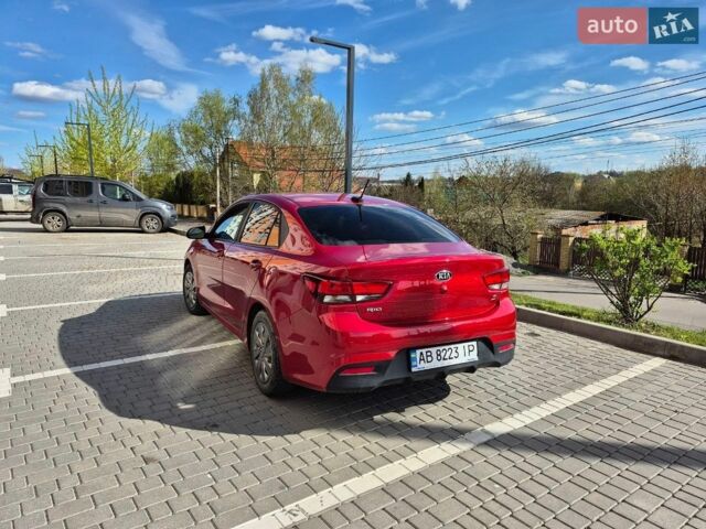 Красный Киа Рио, объемом двигателя 1.59 л и пробегом 82 тыс. км за 11400 $, фото 2 на Automoto.ua