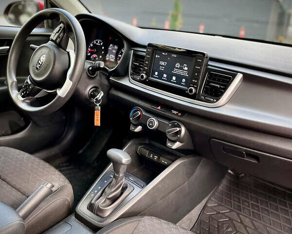 Красный Киа Рио, объемом двигателя 1.59 л и пробегом 100 тыс. км за 10500 $, фото 23 на Automoto.ua