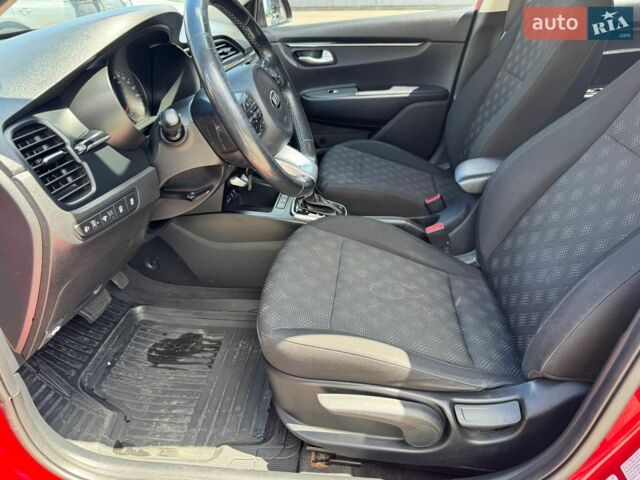 Красный Киа Рио, объемом двигателя 1.59 л и пробегом 73 тыс. км за 14299 $, фото 10 на Automoto.ua