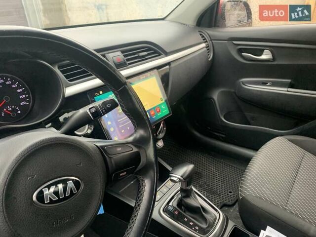 Красный Киа Рио, объемом двигателя 1.37 л и пробегом 51 тыс. км за 8990 $, фото 4 на Automoto.ua