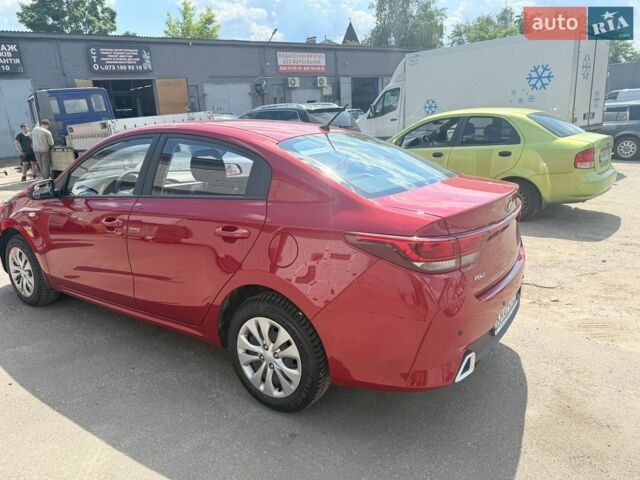 Красный Киа Рио, объемом двигателя 1.37 л и пробегом 10 тыс. км за 14800 $, фото 3 на Automoto.ua