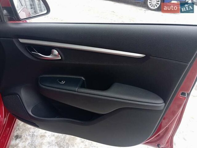 Червоний Кіа Ріо, об'ємом двигуна 1.59 л та пробігом 49 тис. км за 15750 $, фото 23 на Automoto.ua