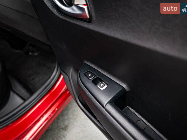 Червоний Кіа Ріо, об'ємом двигуна 1.6 л та пробігом 56 тис. км за 15556 $, фото 20 на Automoto.ua