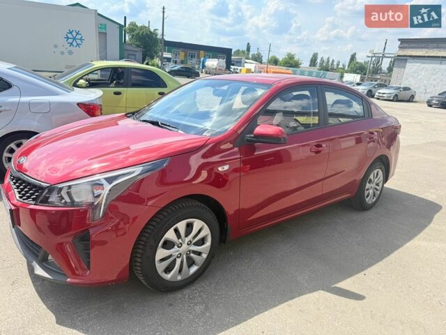 Красный Киа Рио, объемом двигателя 1.37 л и пробегом 10 тыс. км за 14800 $, фото 2 на Automoto.ua