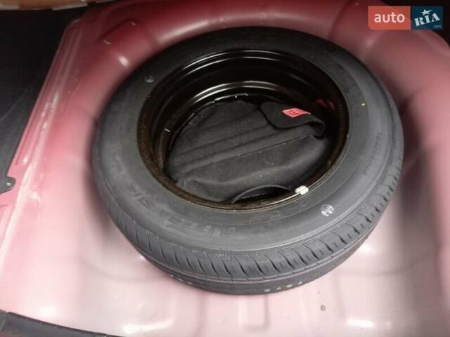 Червоний Кіа Ріо, об'ємом двигуна 1.59 л та пробігом 49 тис. км за 15750 $, фото 31 на Automoto.ua