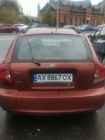 Кіа Ріо 2003 у Харкові на Automoto.ua Червоний Кіа Ріо, об'ємом двигуна 1.34 л та пробігом 221 тис. км за 3212 $, фото 6 на Automoto.ua