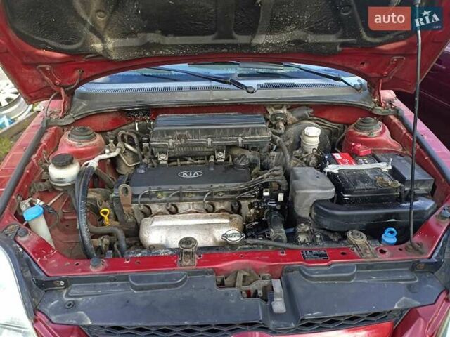 Кіа Ріо 2003 у Харкові на Automoto.ua Червоний Кіа Ріо, об'ємом двигуна 1.34 л та пробігом 221 тис. км за 3212 $, фото 9 на Automoto.ua