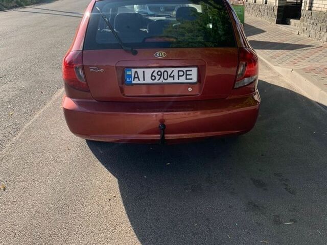 Красный Киа Рио, объемом двигателя 1.5 л и пробегом 390 тыс. км за 2500 $, фото 4 на Automoto.ua