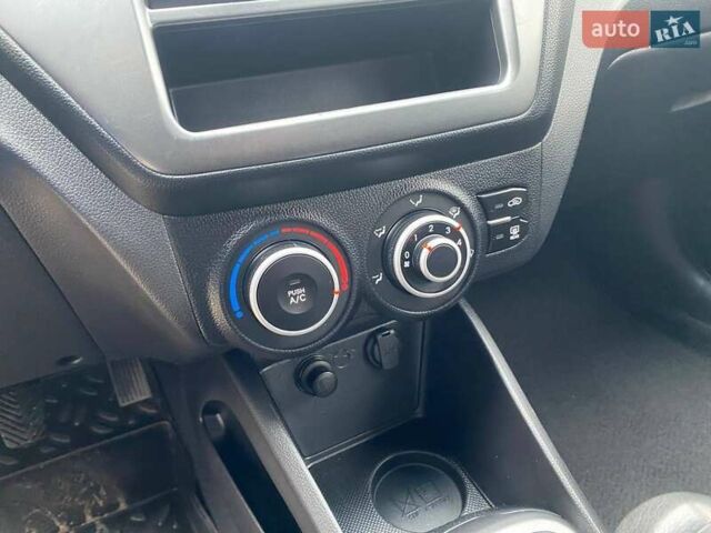 Киа Рио, объемом двигателя 14 л и пробегом 132 тыс. км за 7600 $, фото 11 на Automoto.ua