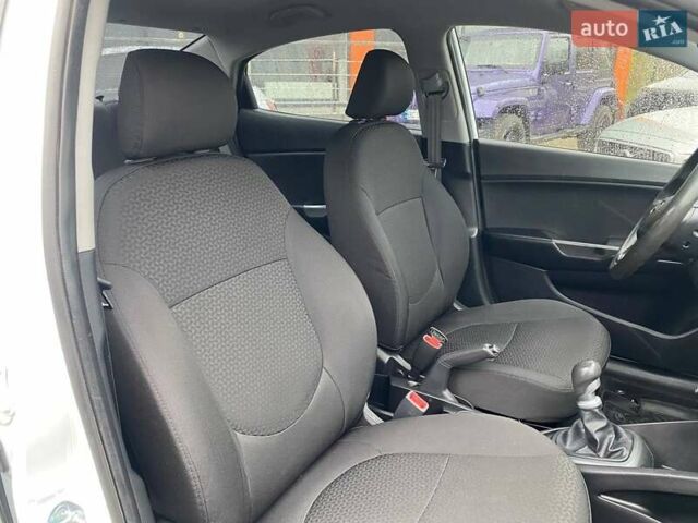 Киа Рио, объемом двигателя 14 л и пробегом 132 тыс. км за 7600 $, фото 18 на Automoto.ua