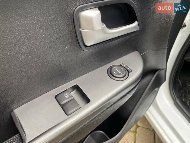 Киа Рио, объемом двигателя 14 л и пробегом 132 тыс. км за 7600 $, фото 13 на Automoto.ua