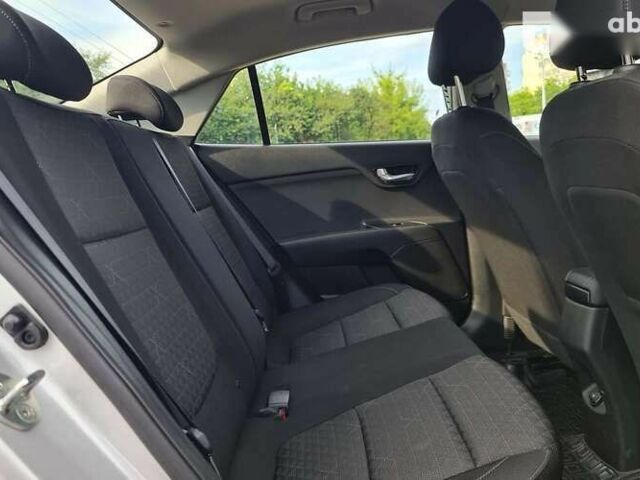 Кіа Ріо, об'ємом двигуна 0 л та пробігом 6 тис. км за 15999 $, фото 16 на Automoto.ua