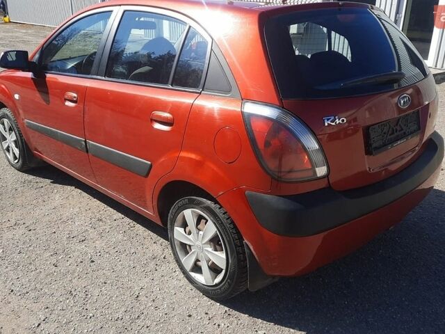 Киа Рио, объемом двигателя 0 л и пробегом 214 тыс. км за 2150 $, фото 1 на Automoto.ua