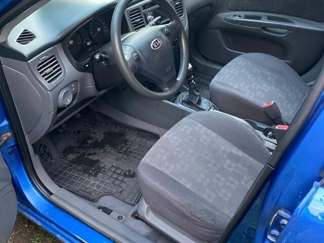 Киа Рио, объемом двигателя 1.4 л и пробегом 165 тыс. км за 3500 $, фото 6 на Automoto.ua