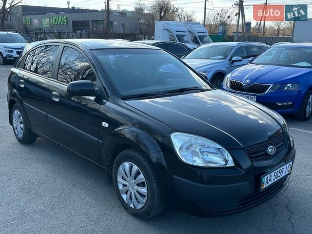 Киа Рио, объемом двигателя 1.4 л и пробегом 132 тыс. км за 4500 $, фото 2 на Automoto.ua