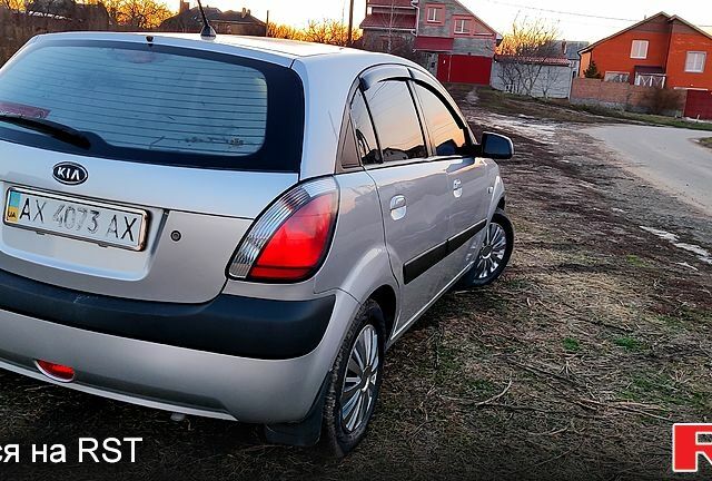 Киа Рио, объемом двигателя 1.4 л и пробегом 250 тыс. км за 4800 $, фото 5 на Automoto.ua