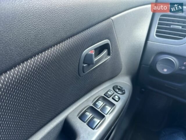 Киа Рио, объемом двигателя 1.4 л и пробегом 132 тыс. км за 4500 $, фото 6 на Automoto.ua