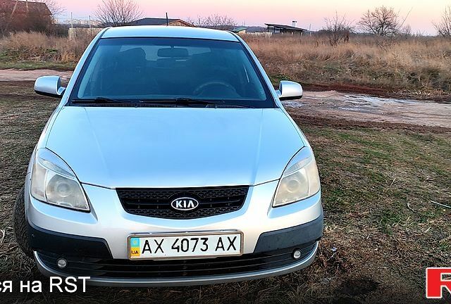 Кіа Ріо, об'ємом двигуна 1.4 л та пробігом 250 тис. км за 4800 $, фото 4 на Automoto.ua