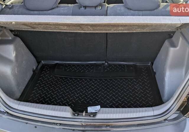 Кіа Ріо, об'ємом двигуна 1.4 л та пробігом 160 тис. км за 6200 $, фото 12 на Automoto.ua